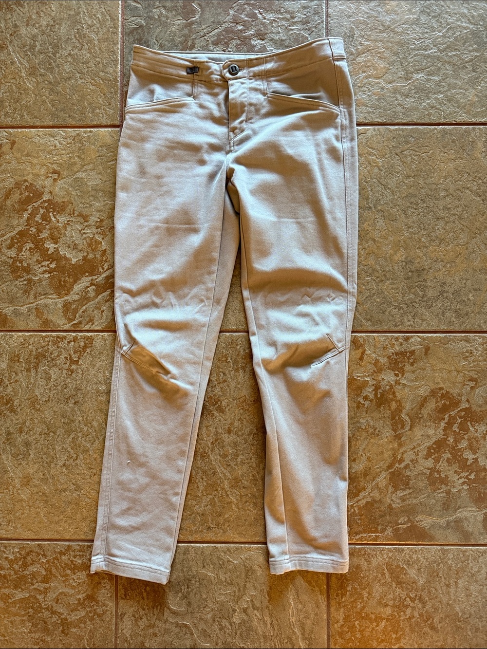 Women’s Slim Performance Jeans in Light Gray